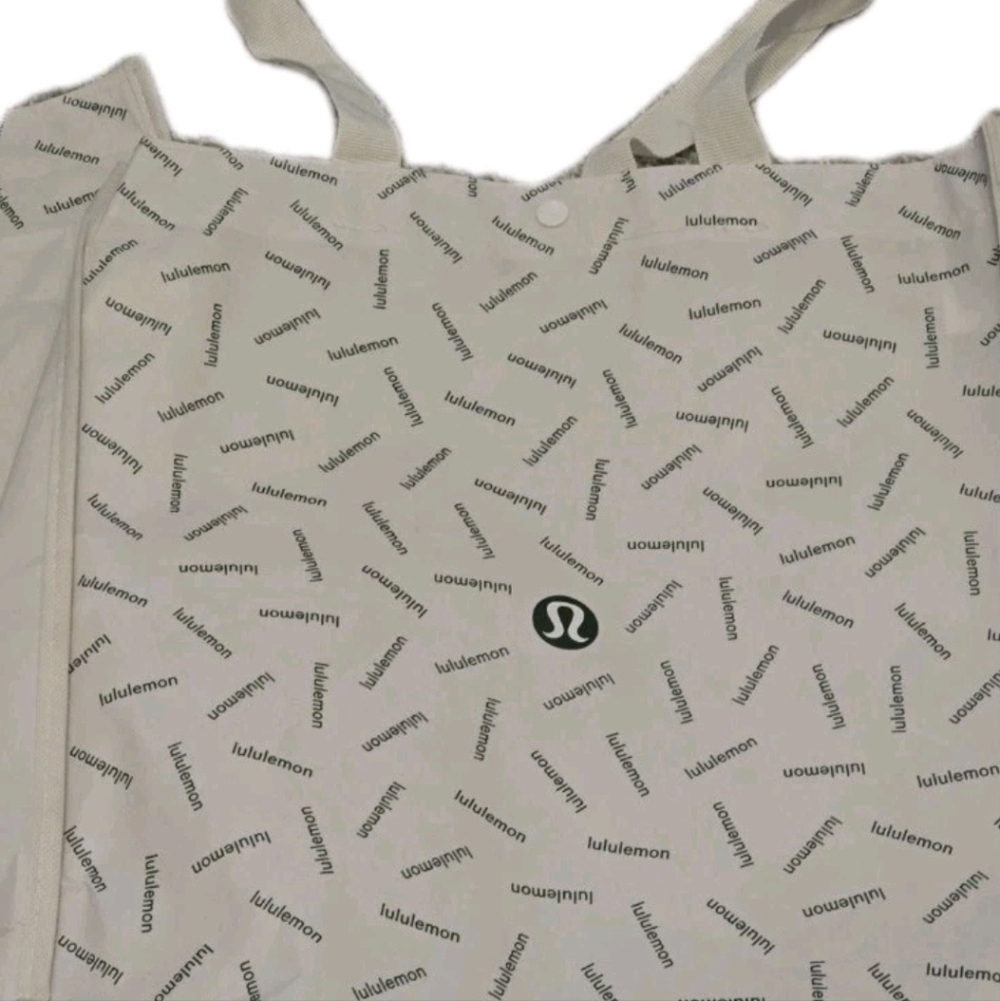 Lululemon Reusable Shopping Tote Bags Lot Of 2  Large White 16”x 14” 💵 - Picture 3 of 3
